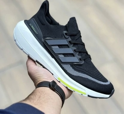 کفش کتونی برند آدیداس مدل الترا بوست adidas ultra boost